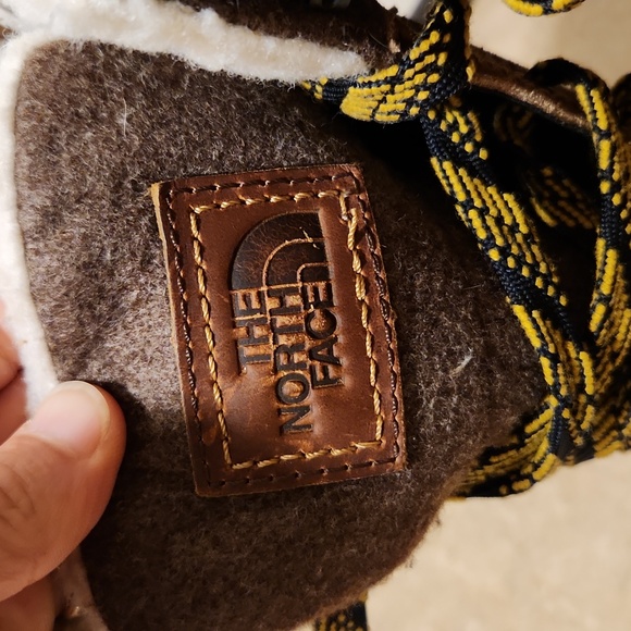 Womens Brown Leather North Face Snow Boots - Picture 11 of 14